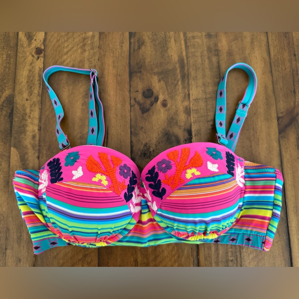 Nanette Lepore Swimsuit Top - Picture 2 of 8